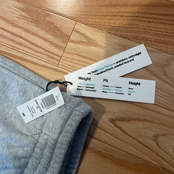 Aritzia Pants - Aritizia TNA sweatpants
